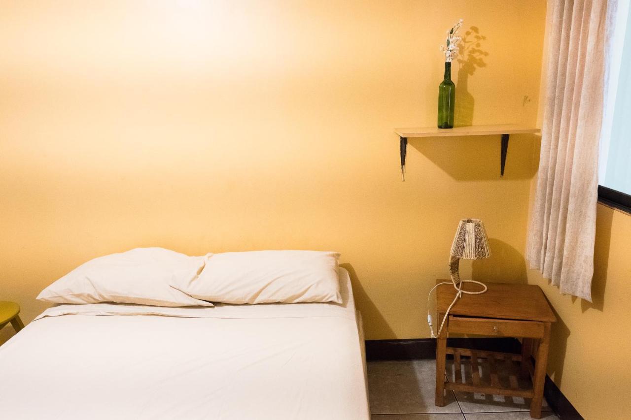 Hostel Nucapacha Гуаякуил Екстериор снимка